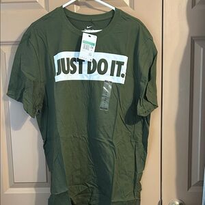 Nike Men’s Olive Green 'JUST DO IT.' Short Sleeve Tee